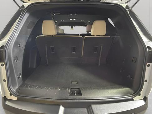Used 2023 Chevrolet Traverse LS w/ Safety Package FWD image 25