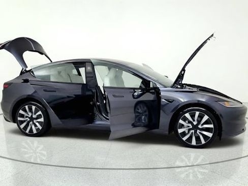 Used 2025 Tesla Model 3 Long Range RWD image 20