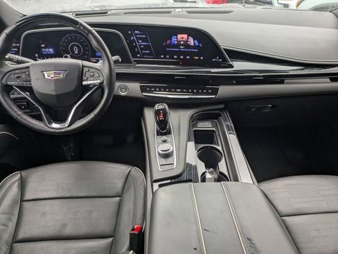 Used 2023 Cadillac Escalade Sport w/ LPO, ONYX Package image 17