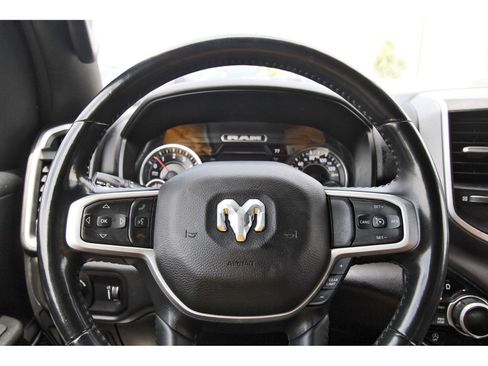 Used 2022 RAM 1500 Big Horn AWD/4WD image 17