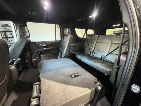 Used 2024 Chevrolet Suburban Premier image 24