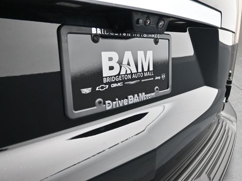 Used 2025 Cadillac Escalade ESV Premium Luxury Platinum AWD/4WD image 35
