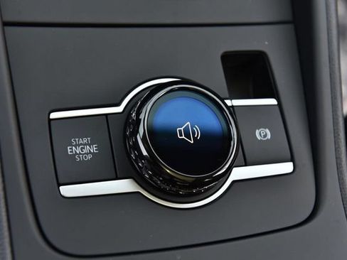 New 2026 Volkswagen Tiguan SE AWD/4WD image 17