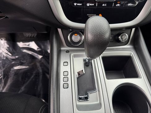 Used 2019 Nissan Murano S image 17