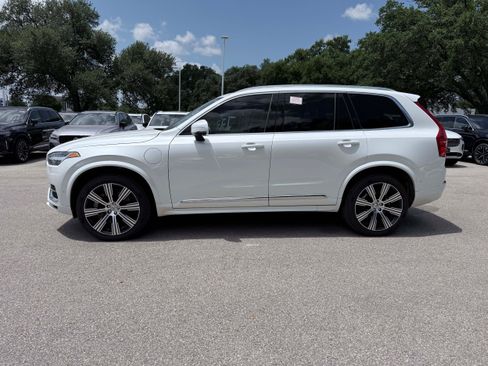Certified 2024 Volvo XC90 T8 Plus w/ Protection Package Premier AWD/4WD image 3