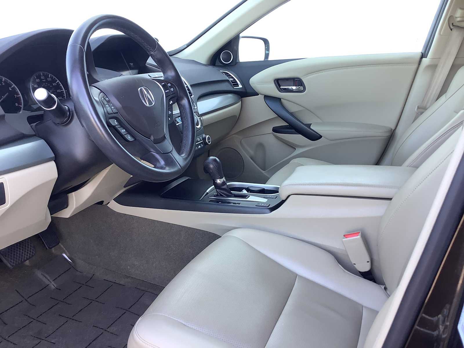 Used 2017 Acura RDX w/ Technology Package AWD/4WD image 6