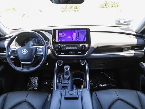 Certified 2024 Toyota Grand Highlander AWD Hybrid image 13