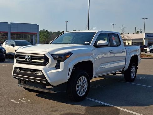 New 2026 Toyota Tacoma SR5 AWD/4WD image 4