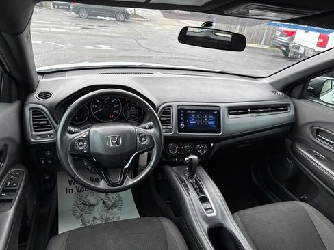 Certified 2022 Honda HR-V Sport image 34