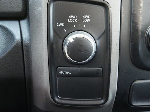 Used 2013 RAM 1500 ST w/ SXT Appearance Group AWD/4WD image 31
