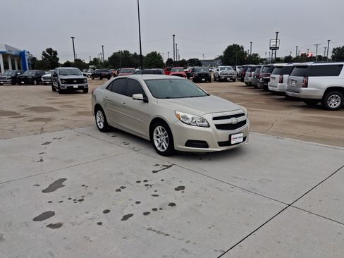 Used 2013 Chevrolet Malibu LT w/ Power Convenience Package FWD image 7