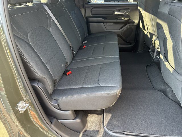 New 2026 RAM 1500 Express AWD/4WD image 15