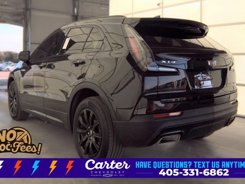 Used 2020 Cadillac XT4 Sport w/ Cold Weather Package FWD image 4