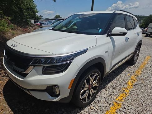 Used 2023 Kia Seltos SX AWD/4WD image 1