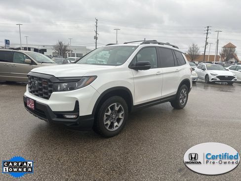 Used 2023 Honda Passport TrailSport image 1