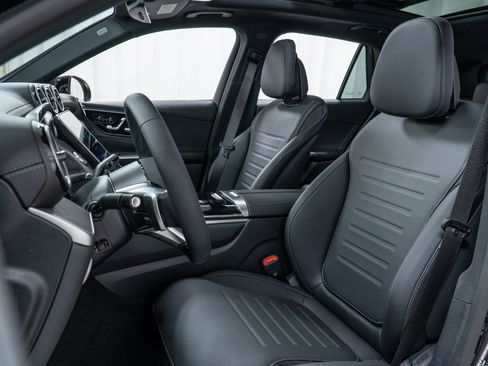 New 2026 Mercedes-Benz GLC 300 4MATIC image 13