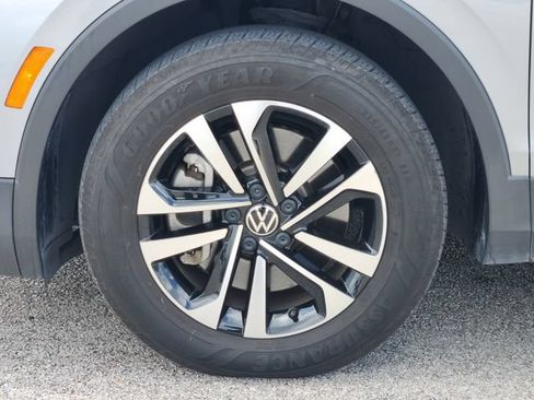 Used 2023 Volkswagen Tiguan S FWD image 8