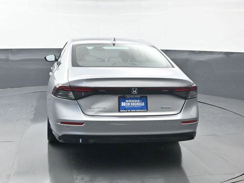 Used 2023 Honda Accord EX-L image 5
