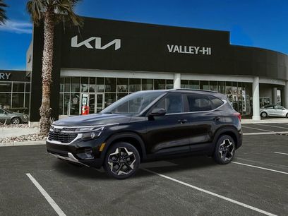 New 2025 Kia Seltos EX w/ EX Sunroof Package