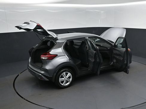 Used 2024 Nissan Kicks S FWD image 49