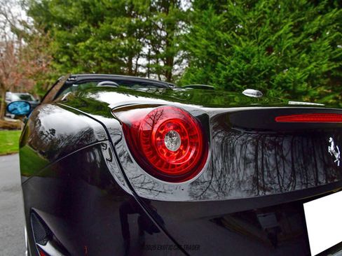 Used 2016 Ferrari California T image 60