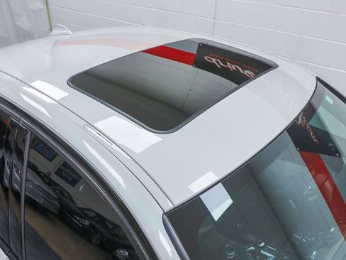 Used 2015 BMW M3 image 29