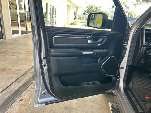 Used 2020 RAM 1500 Laramie image 35