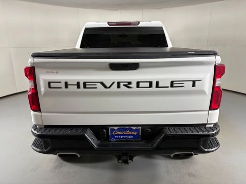 Used 2022 Chevrolet Silverado 1500 LT Trail Boss AWD/4WD image 7