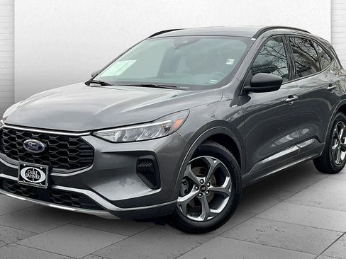 Used 2023 Ford Escape ST-Line w/ Tech Pack #1 image 13