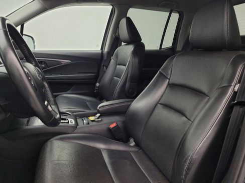 Used 2017 Honda Ridgeline RTL image 17