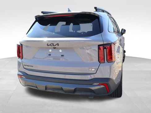 Used 2025 Kia Sorento X-Line EX AWD/4WD image 16