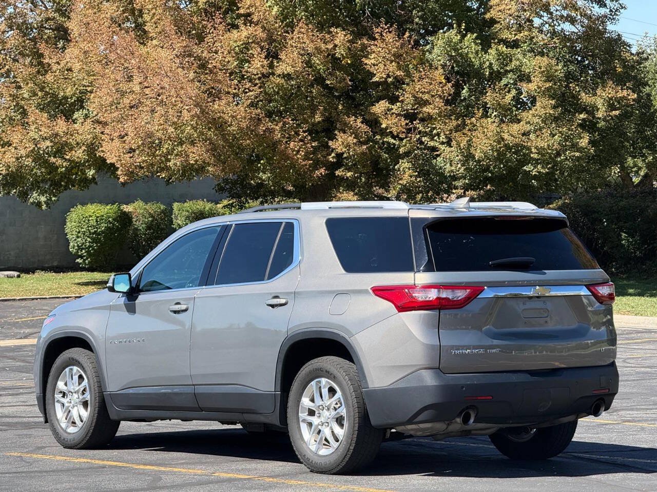 Used 2018 Chevrolet Traverse LT AWD/4WD image 3