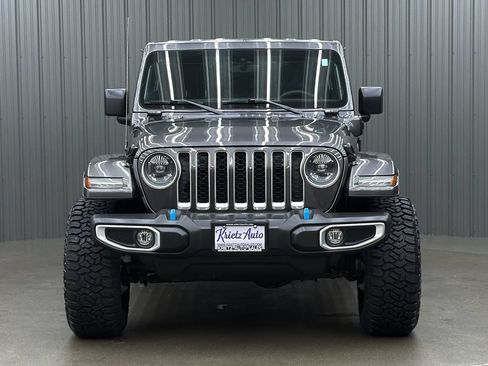 Used 2023 Jeep Wrangler Unlimited Sahara w/ Cold Weather Group AWD/4WD image 8