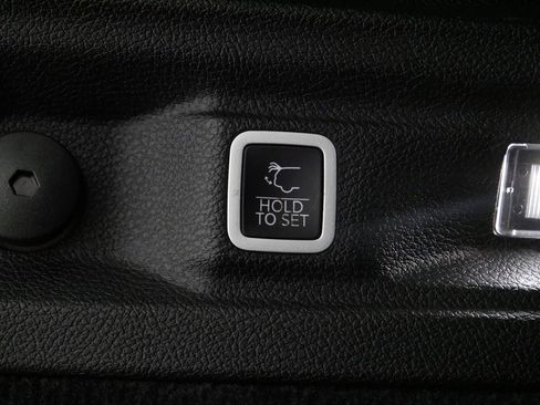 Certified 2024 Jeep Grand Cherokee L Overland w/ Trailer Tow Package image 18