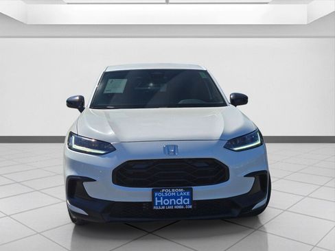 Used 2023 Honda HR-V Sport image 2