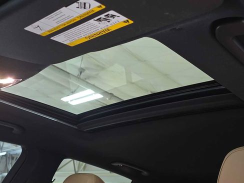 Certified 2025 Mercedes-Benz GLE 450e 4MATIC image 22