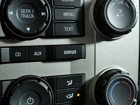 Used 2009 Ford Escape XLT FWD image 24