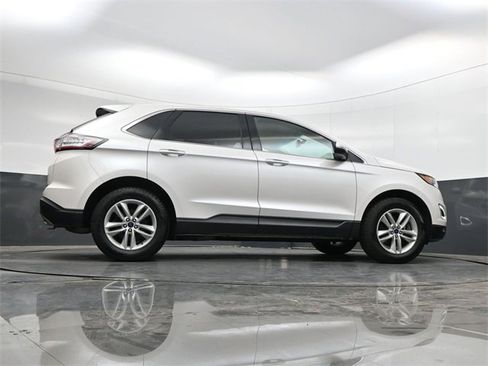 Used 2018 Ford Edge SEL w/ Equipment Group 201A image 41