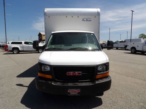 Used 2016 GMC Savana 3500 Extended image 12