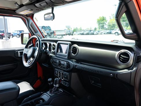 Used 2019 Jeep Wrangler Unlimited Rubicon w/ Steel Bumper Group AWD/4WD image 21