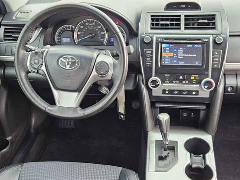 Used 2012 Toyota Camry SE image 24