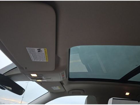 Used 2019 Volkswagen Atlas SEL R-Line image 14