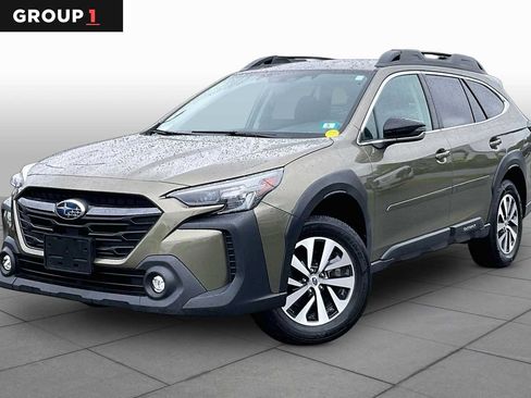Used 2023 Subaru Outback Premium AWD/4WD image 1