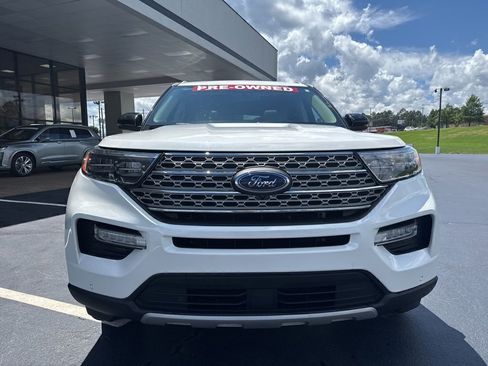 Used 2023 Ford Explorer Limited w/ Limited Technology Package RWD image 3