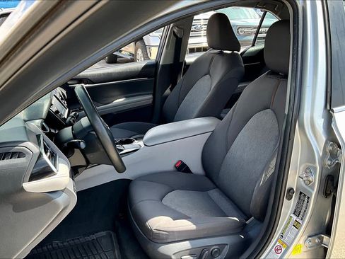 Used 2018 Toyota Camry LE w/ Protection Package (Q2) image 8