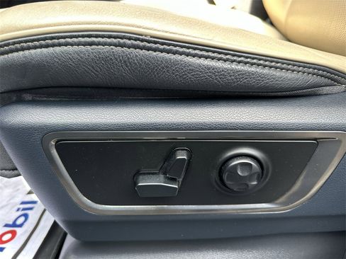 Used 2020 RAM 1500 Limited image 12