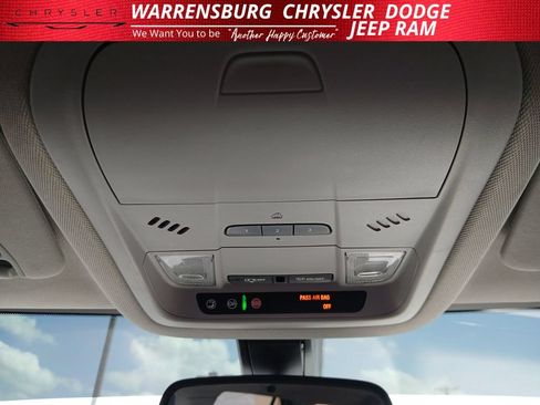 Used 2019 GMC Acadia SLT FWD image 28