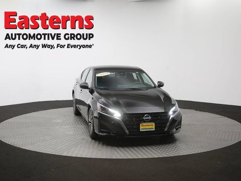 Used 2024 Nissan Altima 2.5 SV FWD image 51
