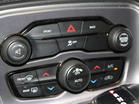 Used 2016 Dodge Challenger SXT w/ Super Sport Group (SS/T) RWD image 21