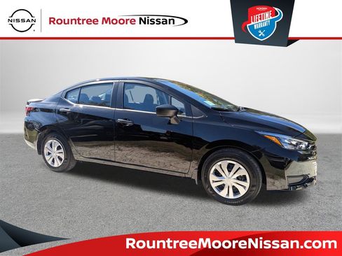 New 2025 Nissan Versa S w/ Trunk Package image 1